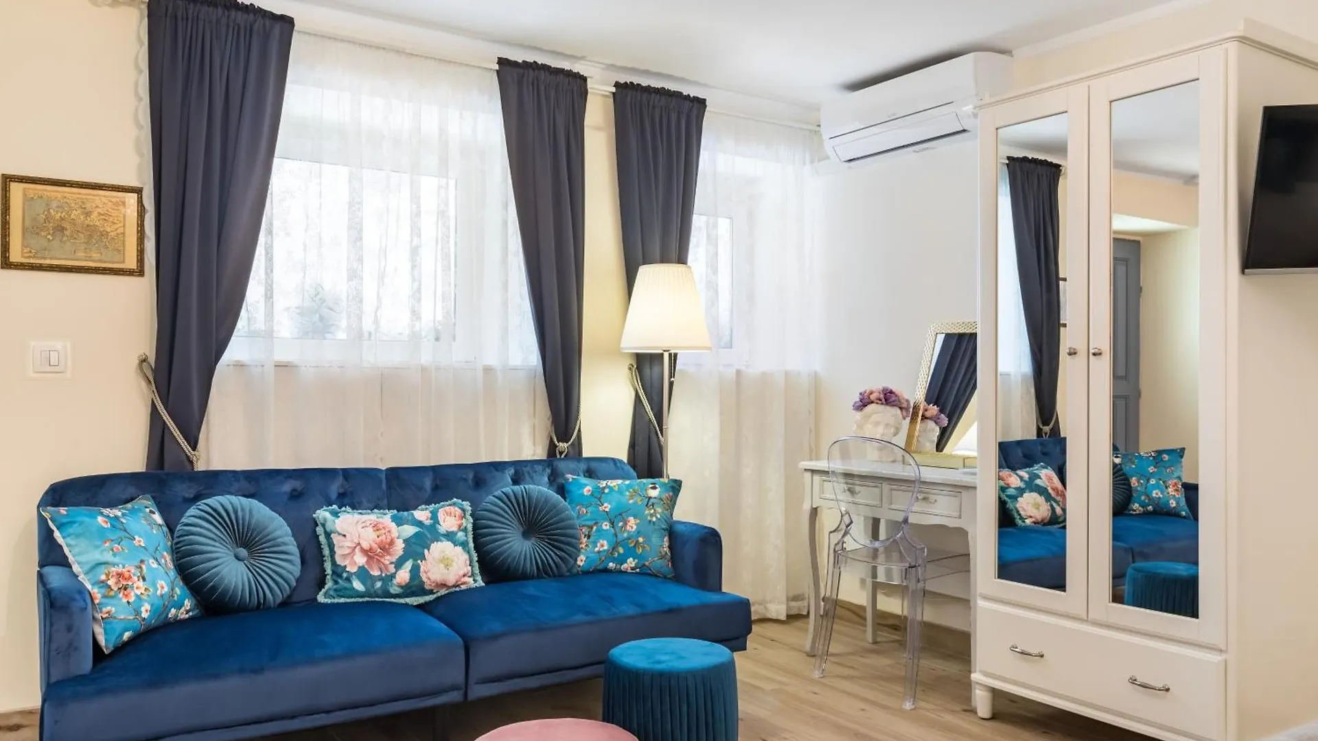 Split Exclusive Stay